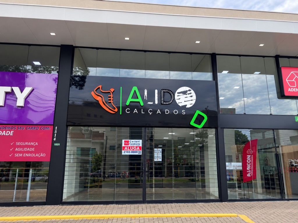 Sala Comercial para locacao no Centro em Apucarana com 0,00m² por R$ 4.500,00