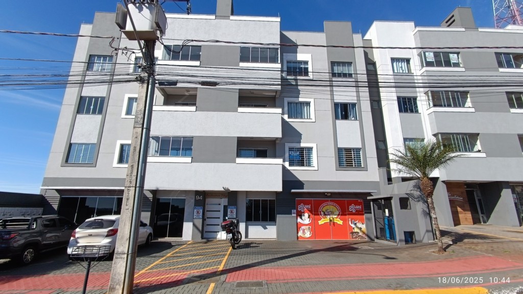 Apartamento para locacao no Vila Shangri-la em Apucarana com 130m² por R$ 1.400,00