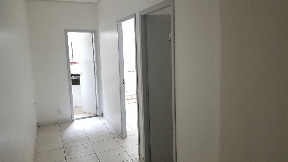 Sala Comercial para locacao no Centro em Apucarana com 0m² por R$ 4.300,00