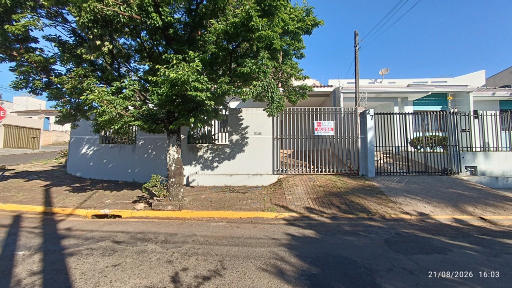 Residência para locacao no Loteamento Residencial Miguel Socha em Apucarana com 0,00m² por R$ 2.200,00