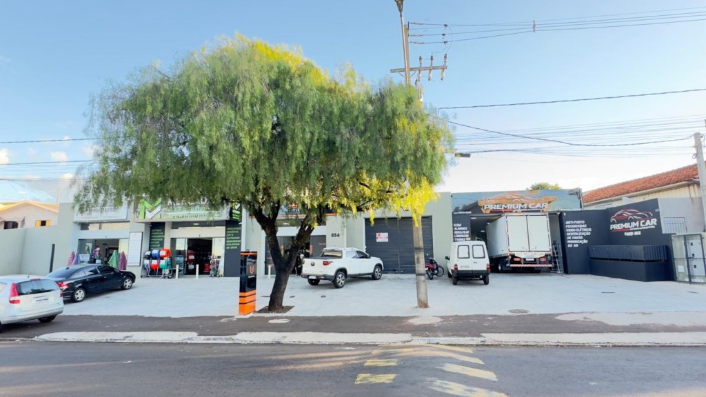 Sala Comercial para locacao no Jardim Diamantina em Apucarana com 0m² por R$ 2.000,00