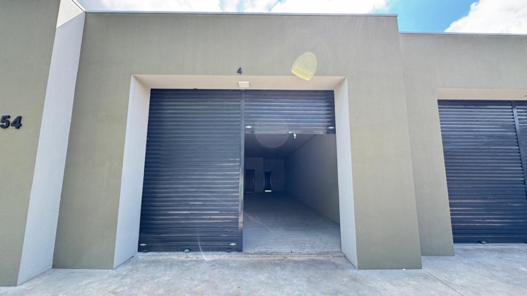 Sala Comercial para locacao no Jardim Diamantina em Apucarana com 0m² por R$ 2.000,00