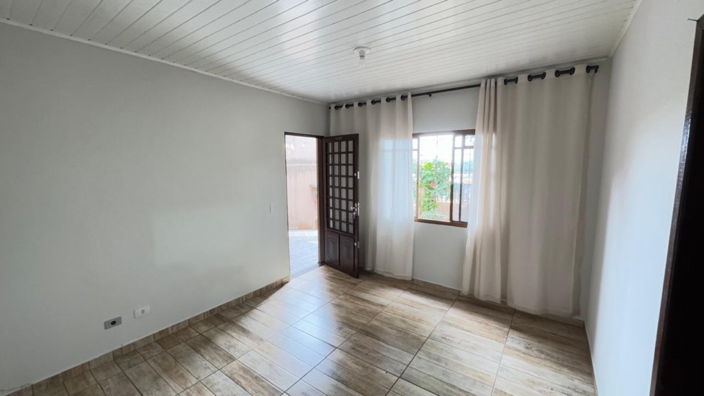 Casa Residencial para locacao no Vila Martins em Apucarana com 0m² por R$ 1.350,00