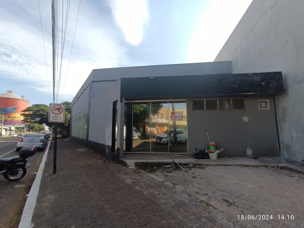 Salão para locacao no Barra Funda em Apucarana com 0m² por R$ 4.000,00