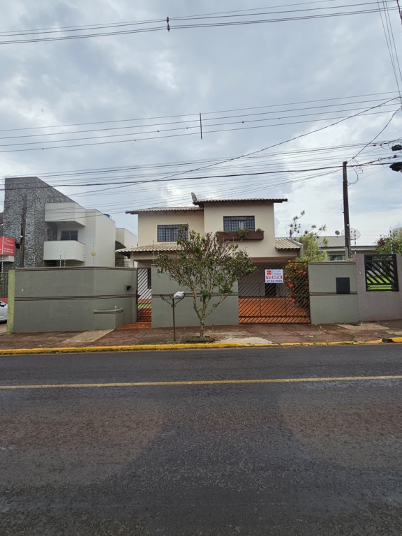 Casa Comercial para venda no Jardim Sao Pedro em Apucarana com 585m² por R$ 1.500.000,00