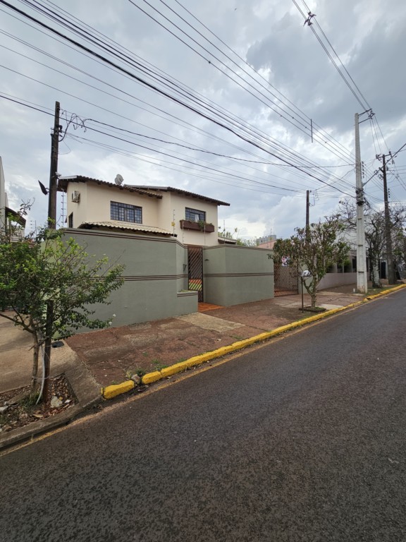 Casa Comercial para venda no Jardim Sao Pedro em Apucarana com 585m² por R$ 1.500.000,00