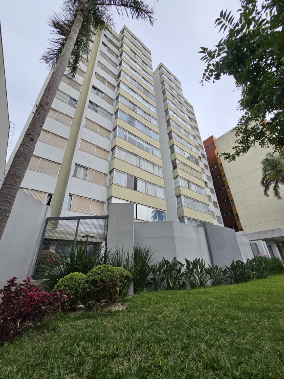 Apartamento para venda no Centro em Apucarana com 0m² por R$ 650.000,00