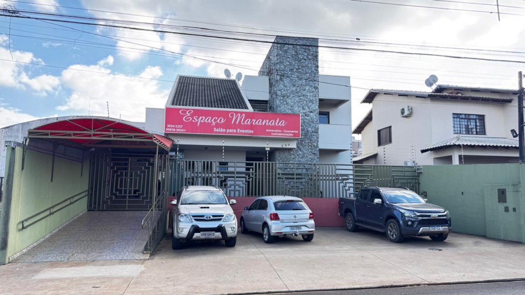 Casa Comercial para locacao no Jardim Sao Pedro em Apucarana com 0m² por R$ 9.000,00