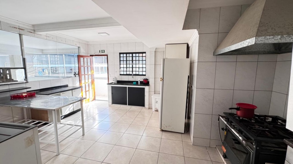 Casa Comercial para locacao no Jardim Sao Pedro em Apucarana com 0m² por R$ 9.000,00
