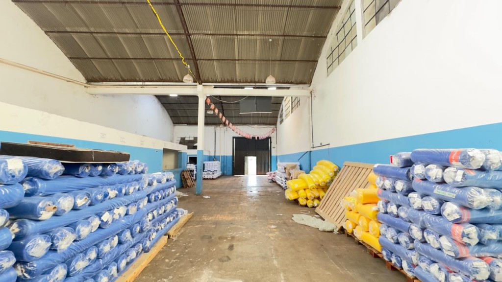 Barracão galpão para locacao no Vila Sao Francisco em Apucarana com 0m² por R$ 4.500,00