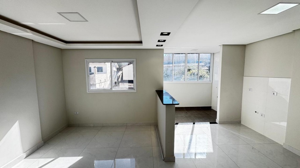 Apartamento para locacao no Centro em Apucarana com 0m² por R$ 1.600,00
