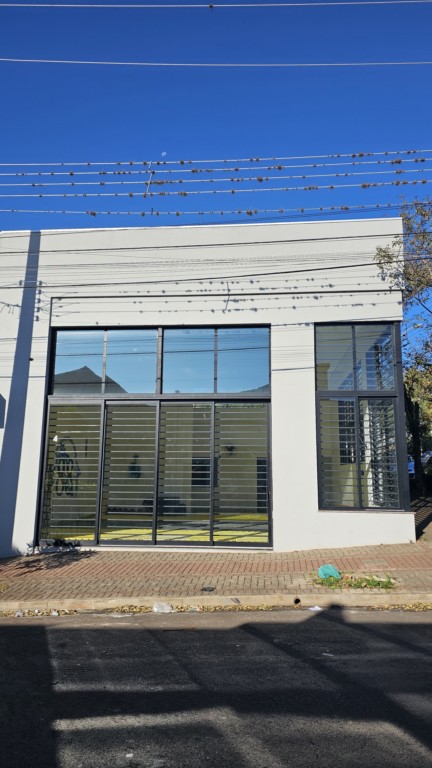 Sala Comercial para venda no Barra Funda em Apucarana com 102m² por R$ 480.000,00