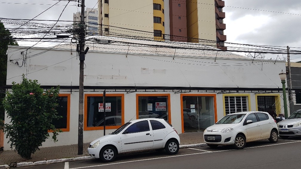 Sala Comercial para locacao no Centro em Apucarana com 0m² por R$ 5.300,00