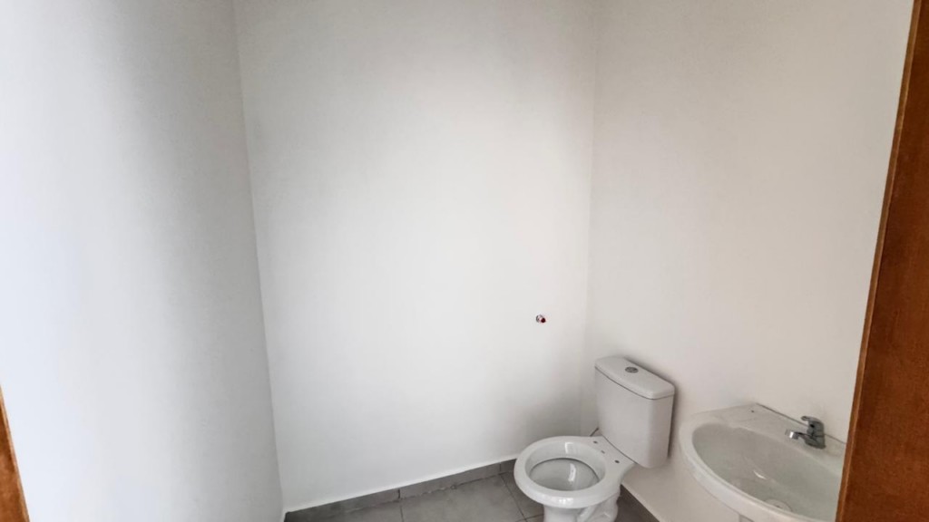 Sala Comercial para locacao no Centro em Apucarana com 0m² por R$ 2.900,00