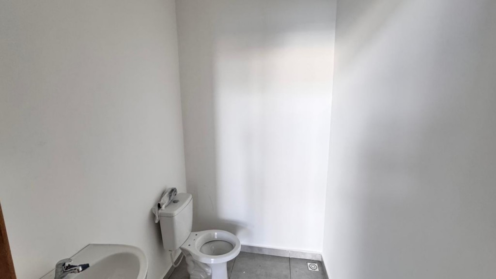 Sala Comercial para locacao no Centro em Apucarana com 0m² por R$ 2.900,00