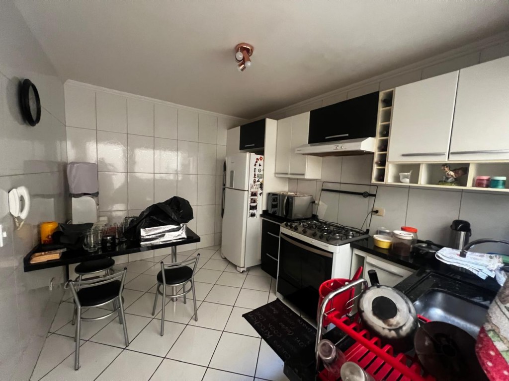Sobrado para locacao no Centro em Apucarana com 0m² por R$ 2.800,00