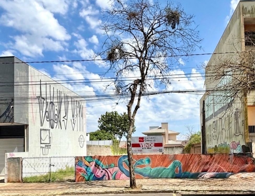 Terreno Comercial para venda no Centro em Apucarana com 675,00m² por R$ 2.000.000,00