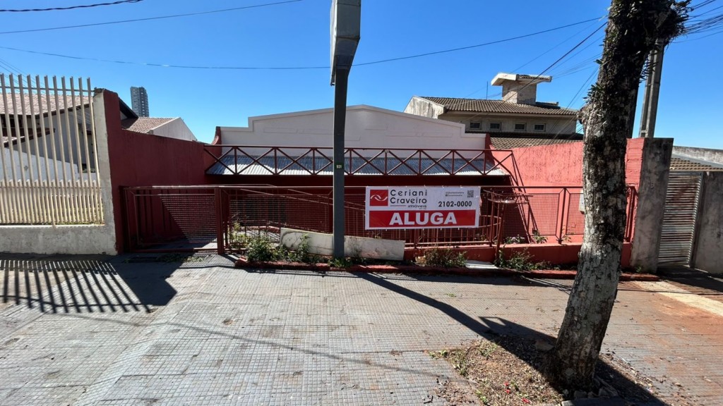 Casa Comercial para locacao no Centro em Apucarana com 0m² por R$ 2.500,00