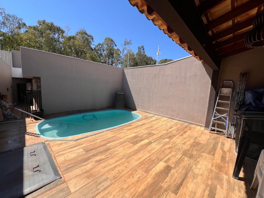Casa em Condomínio para locacao no Jardim Vale do Sol em Apucarana com 0m² por R$ 2.800,00