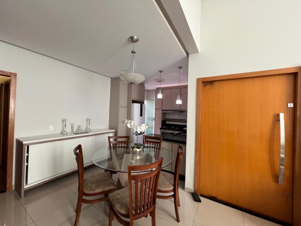 Casa em Condomínio para locacao no Jardim Vale do Sol em Apucarana com 0m² por R$ 2.800,00