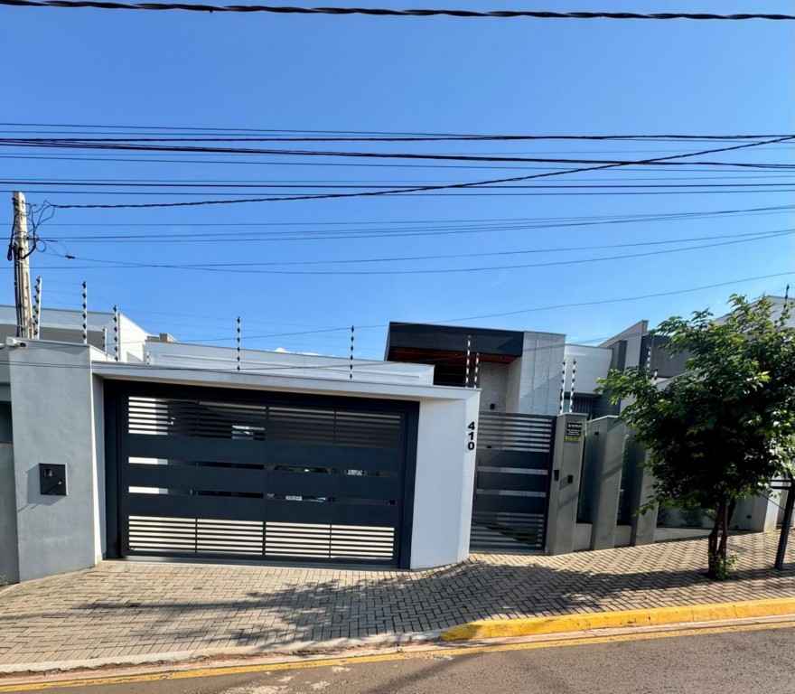 Residência para venda no Solar da Toscana em Apucarana com 360m² por R$ 1.090.000,00