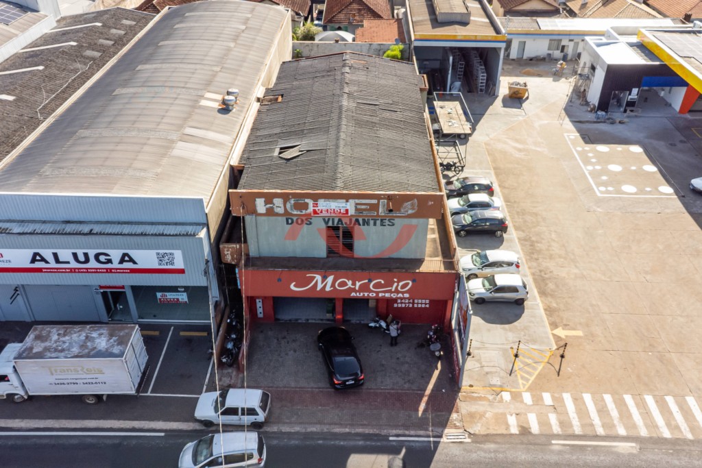 Salão para venda no Saida Para Curitiba em Apucarana com 562,5m² por R$ 2.490.000,00