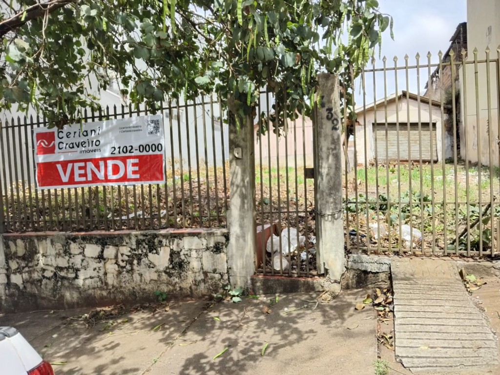 Terreno Comercial para venda no Centro em Apucarana com 367,5m² por R$ 450.000,00