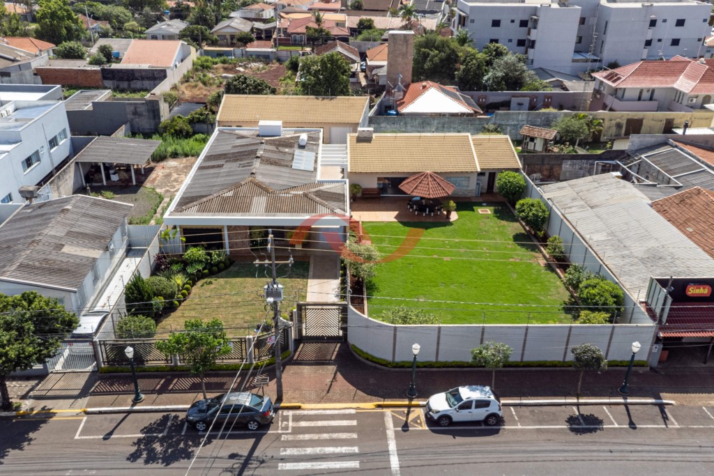 Casa Comercial para locacao no Vila Vitoria em Apucarana com 0m² por R$ 10.000,00
