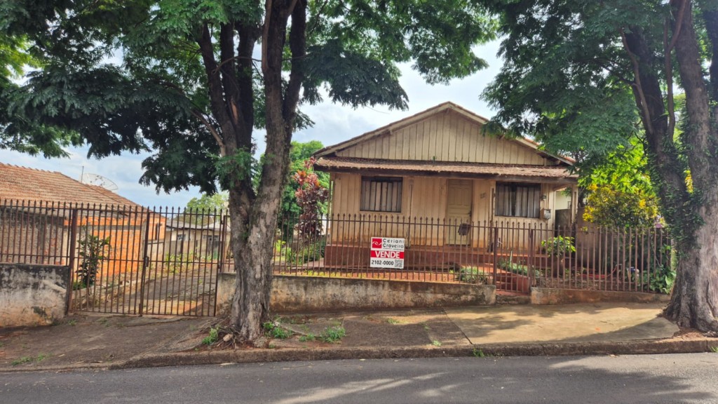 Terreno Comercial para venda no Vila Sao Carlos em Apucarana com 394,24m² por R$ 270.000,00