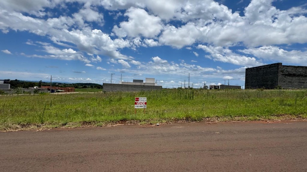 Terreno Comercial para venda no Rosa Cazarin em Apucarana com 412,5m² por R$ 200.000,00