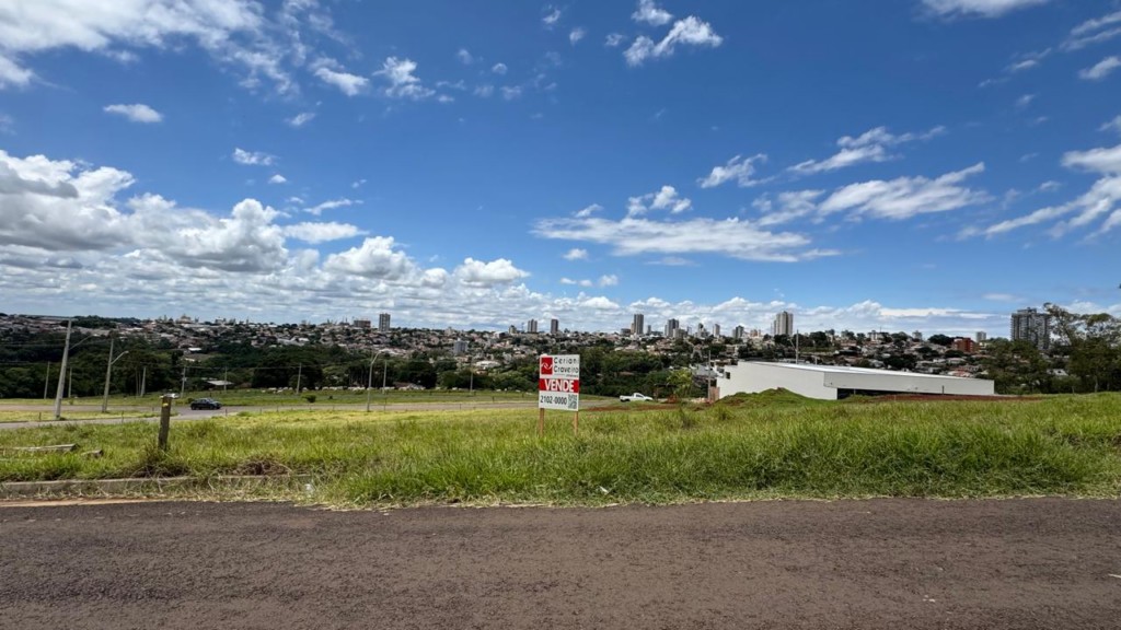 Terreno para venda no Recanto Bom Retiro em Apucarana com 360m² por R$ 220.000,00