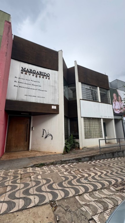 Sala Comercial para locacao no Centro em Apucarana com 0m² por R$ 3.500,00