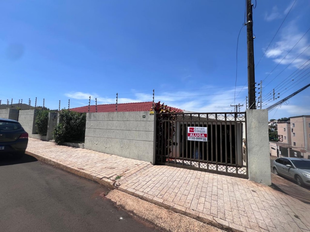 Residência para locacao no Jardim Maraba em Apucarana com 0m² por R$ 2.500,00