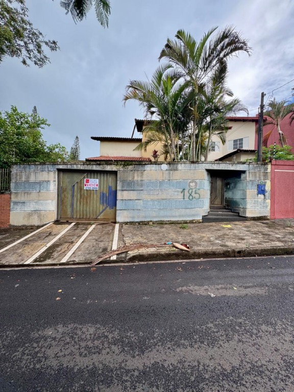 Residência para venda no Vila Vera Cruz em Apucarana com 300m² por R$ 500.000,00