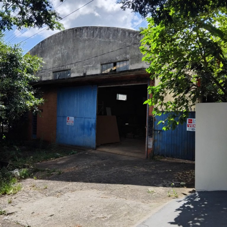 Barracão_galpão para venda no Centro em Apucarana com 740m² por R$ 800.000,00