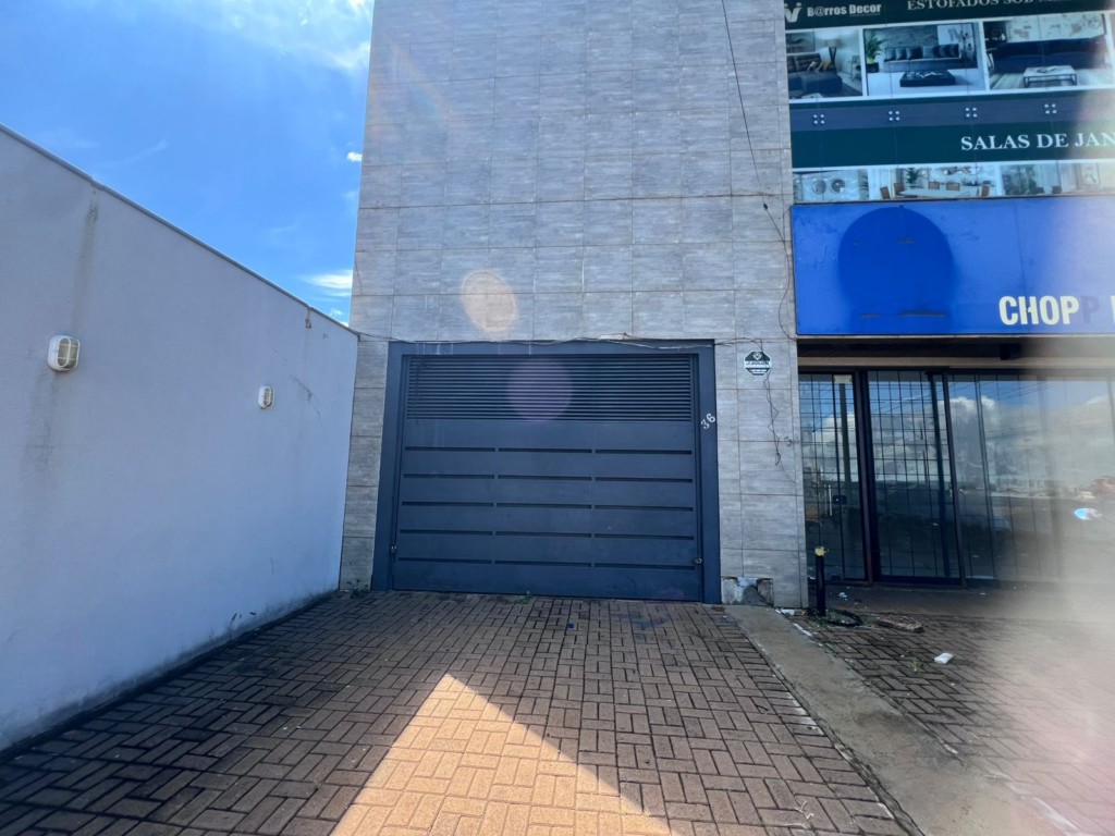 Barracão_galpão para locacao no Jardim Diamantina em Apucarana com 0m² por R$ 2.500,00