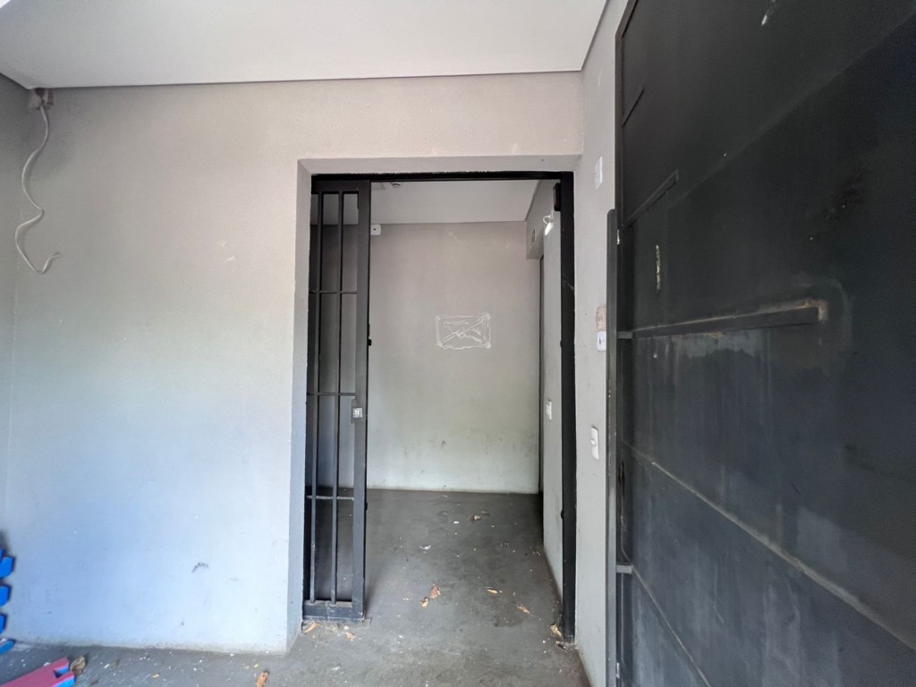 Barracão_galpão para locacao no Barra Funda em Apucarana com 0m² por R$ 15.000,00