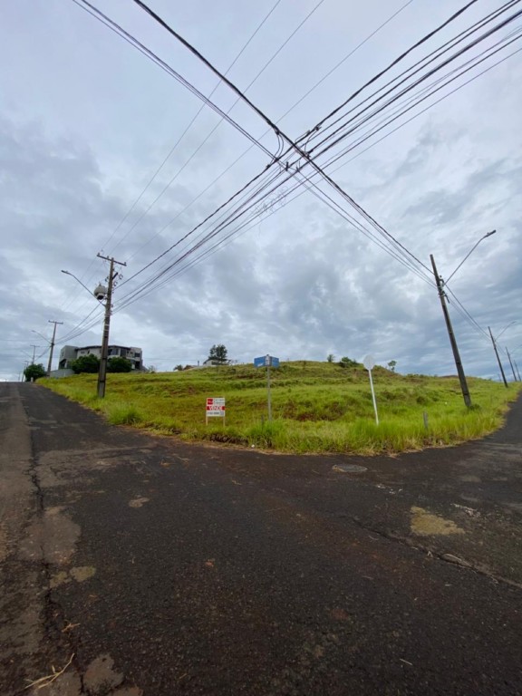 Terreno para venda no Loteamento Residencial Cazarin em Apucarana com 400,09m² por R$ 260.000,00