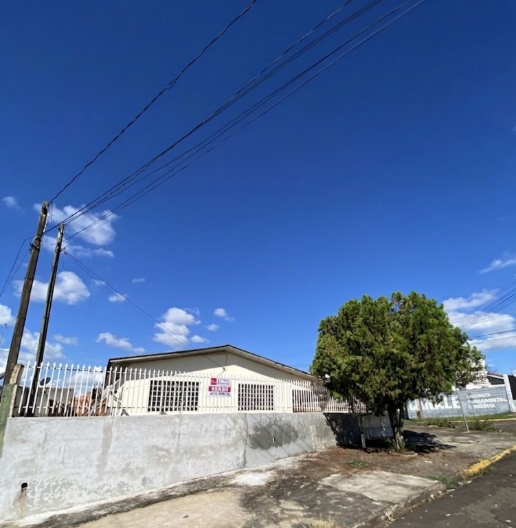Residência para venda no Jardim America em Apucarana com 181,25m² por R$ 170.000,00