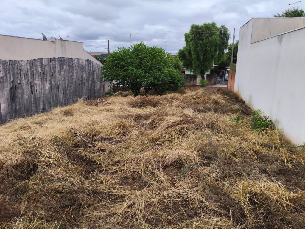 Terreno Residencial para venda no Residencial Interlagos em Apucarana com 275m² por R$ 112.000,00