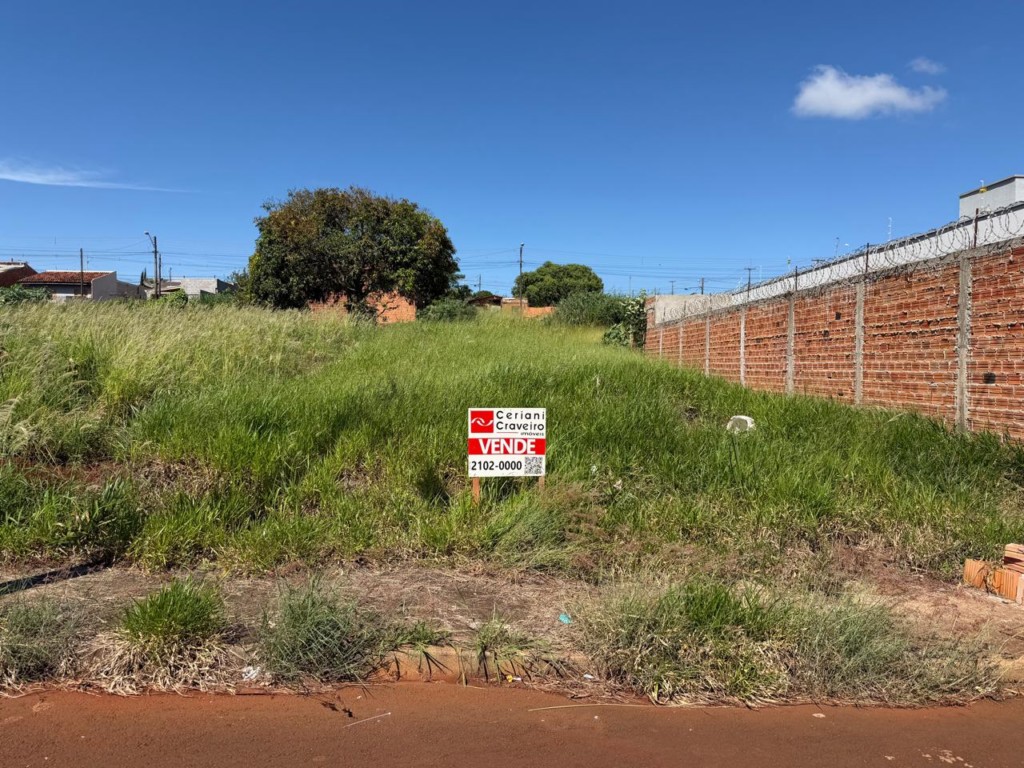 Terreno Residencial para venda no Loteamento Residencial Jacana em Apucarana com 227m² por R$ 45.000,00