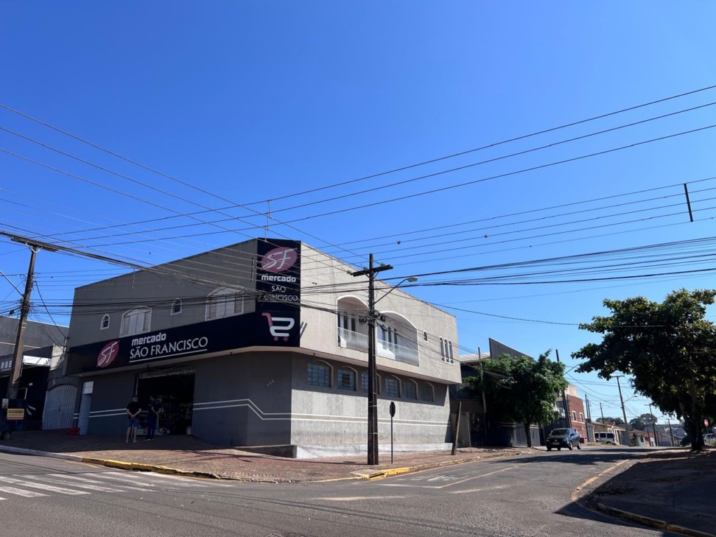 Apartamento para locacao no Jardim America em Apucarana com 0m² por R$ 1.700,00
