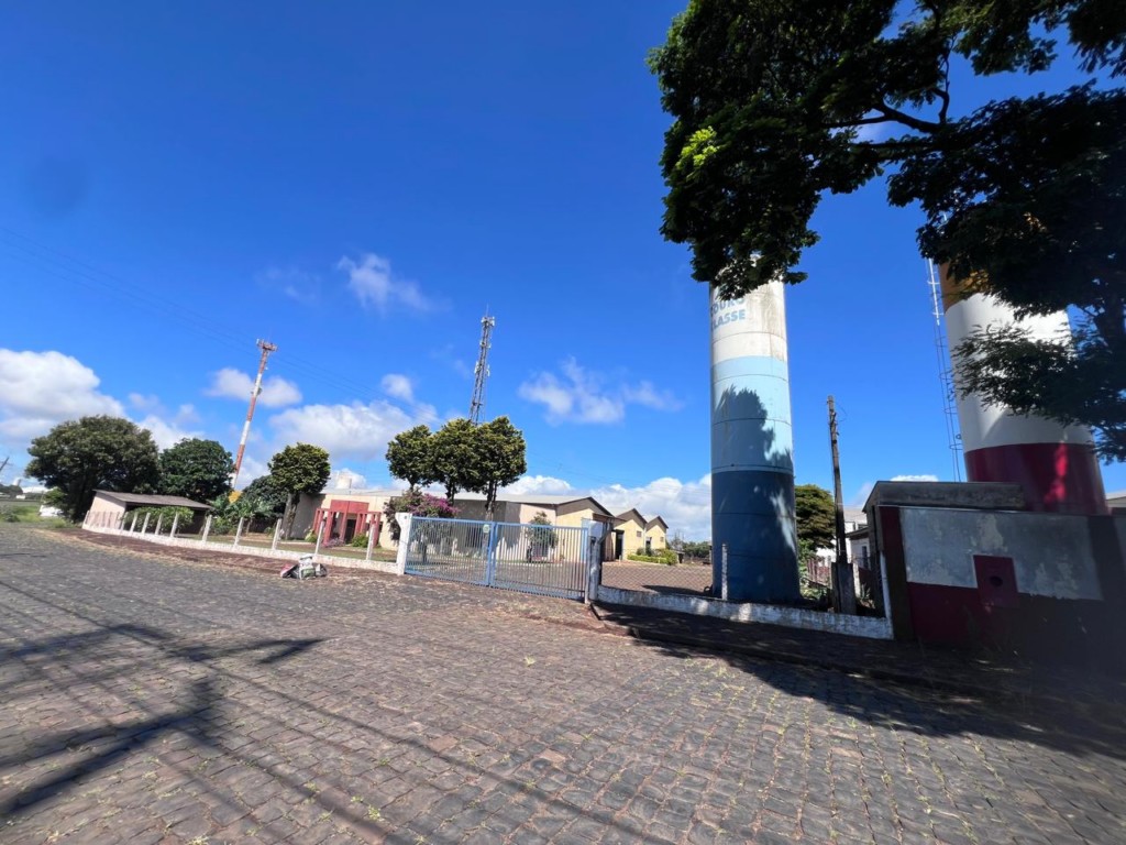 Barracão_galpão para locacao no Parque Industrial Zona Norte em Apucarana com 0m² por R$ 25.000,00