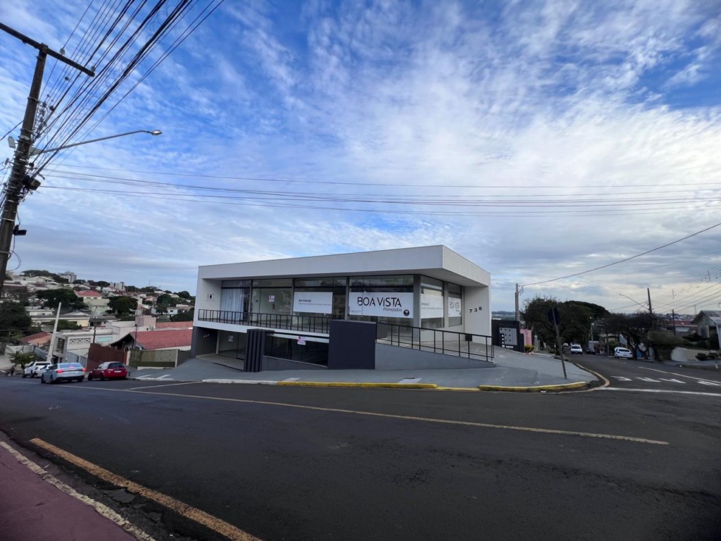 Sala Comercial para locacao no Centro em Apucarana com 0m² por R$ 2.700,00