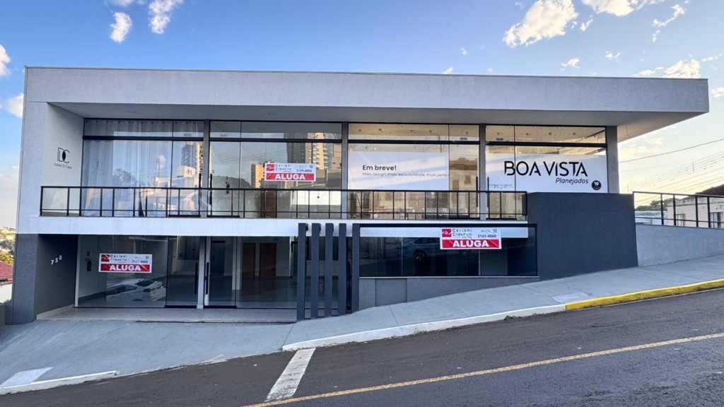 Sala Comercial para locacao no Centro em Apucarana com 0m² por R$ 4.200,00