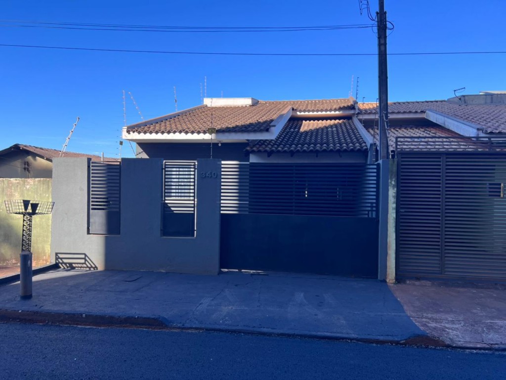 Residência para locacao no Recanto das Araras em Apucarana com 0,00m² por R$ 1.350,00
