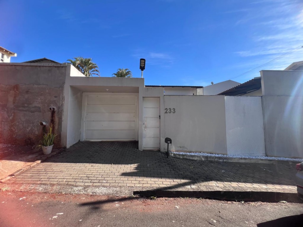 Residência para locacao no Jardim Vale do Sol em Apucarana com 0,00m² por R$ 3.500,00