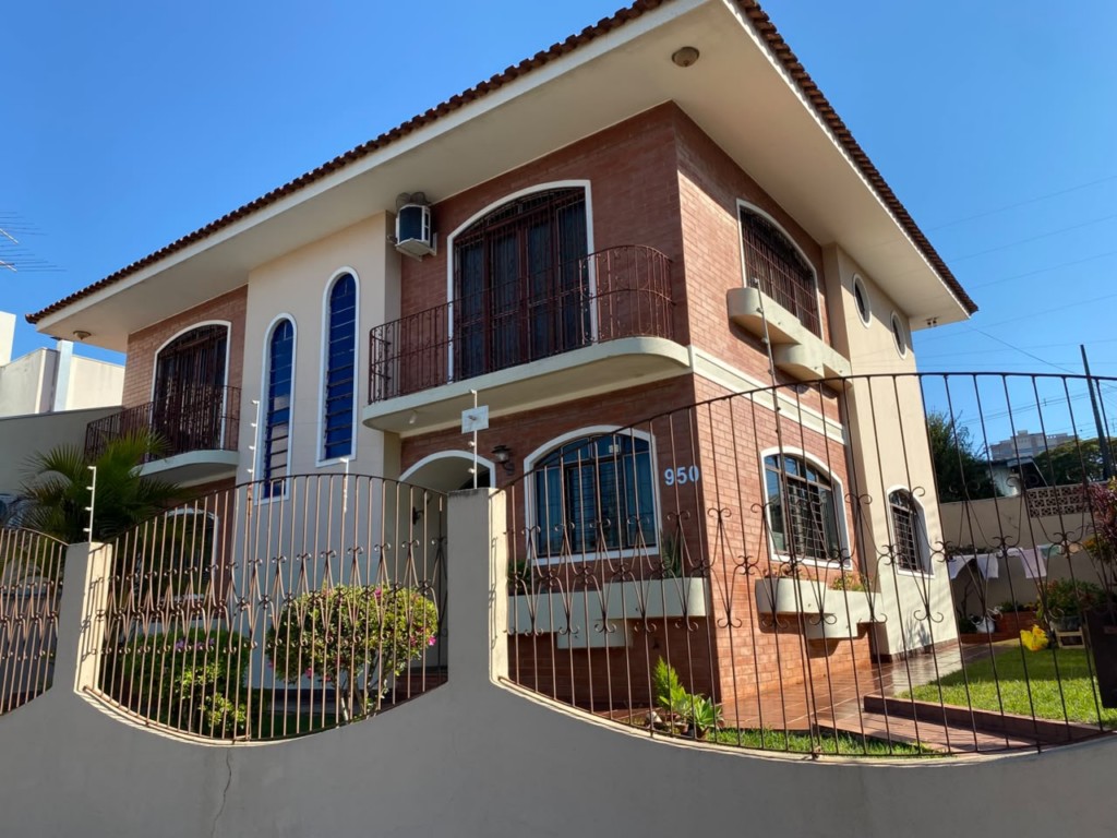 Casa Comercial para venda no Centro em Apucarana com 387,53m² por R$ 1.400.000,00