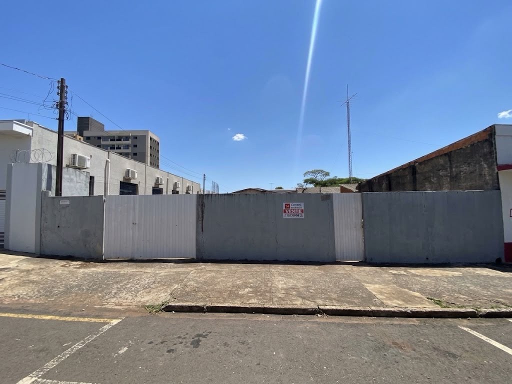 Terreno Comercial para venda no Barra Funda em Apucarana com 600,00m² por R$ 800.000,00