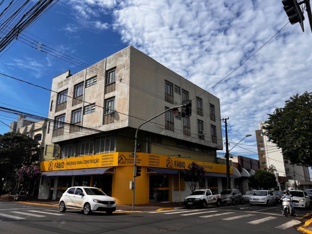 Apartamento para locacao no Centro em Apucarana com 0,00m² por R$ 1.950,00
